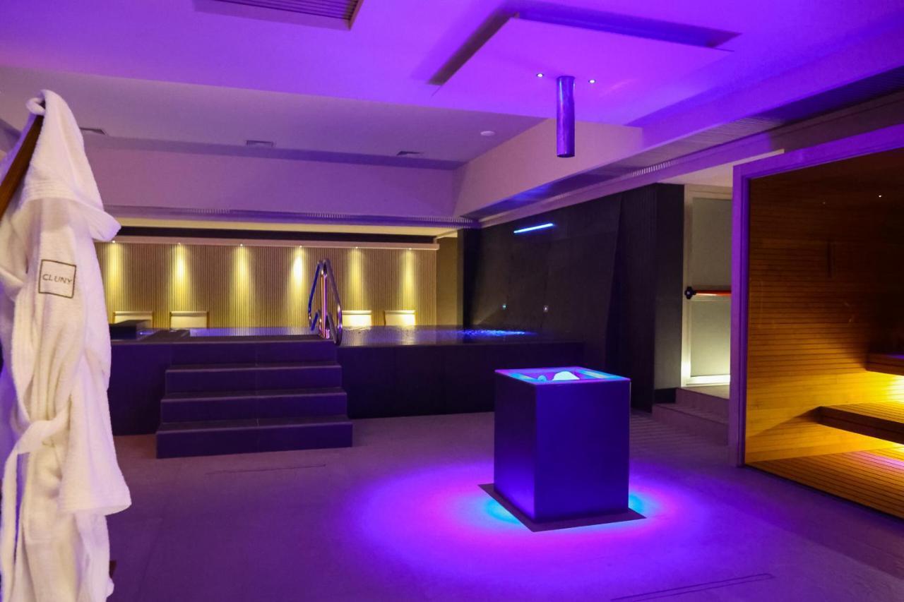 Moma Wellness &