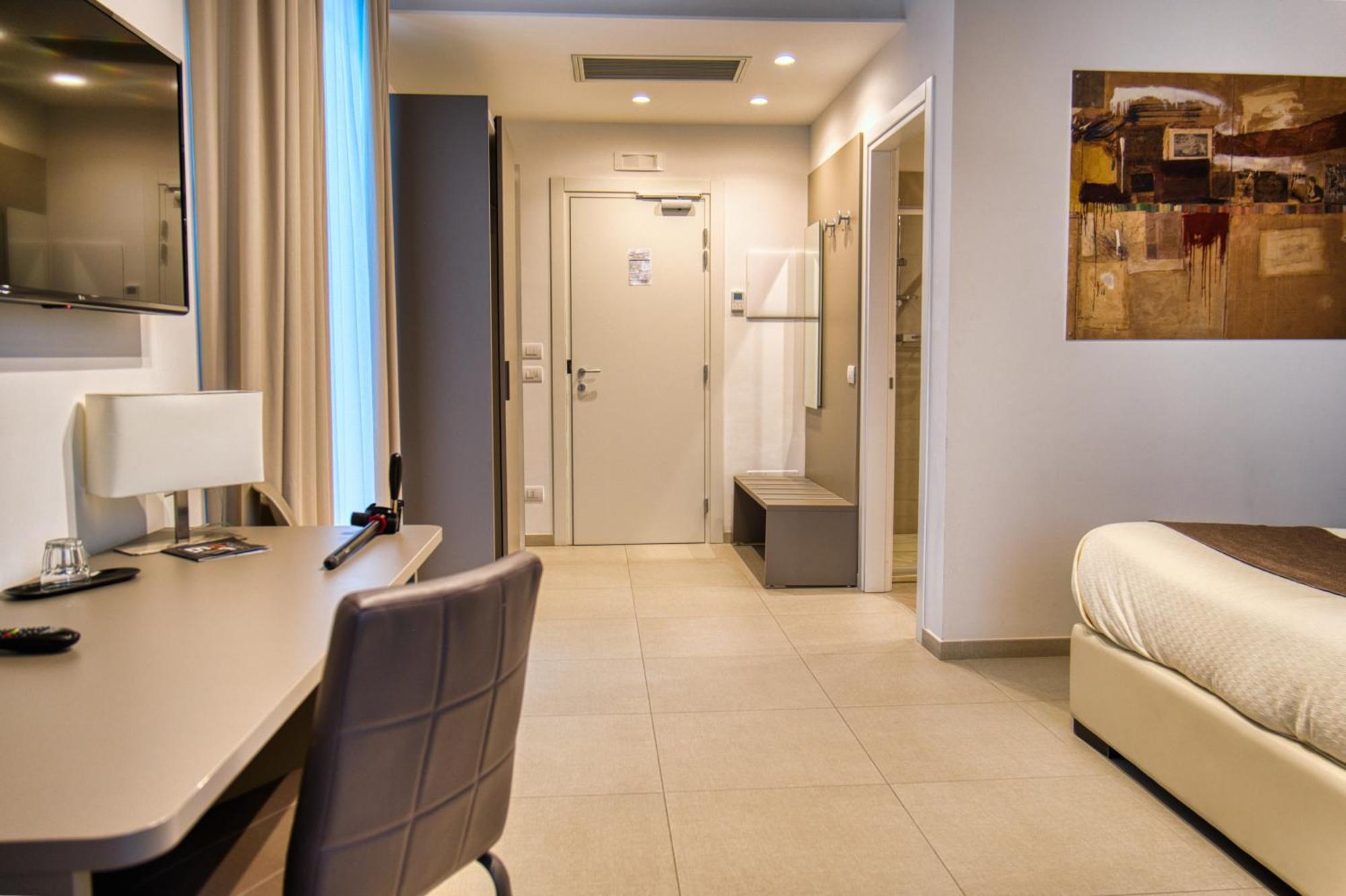 Hotel Moma Wellness & 3*